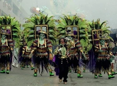 Comissão de frente da Mocidade Independente de Padre Miguel no desfile de 1996
